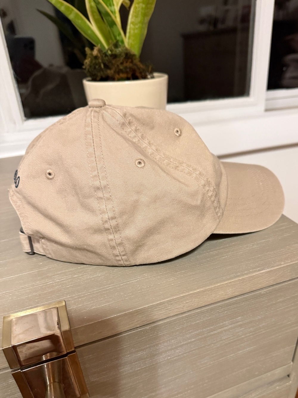 Polo by Ralph Lauren Beige Baseball Cap with Navy Logo - Picture 3 of 3